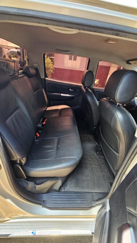 TOYOTA Hilux Caminhonete 3.0 4P 4X4 SRV TURBO DIESEL TOP CABINE DUPLA AUTOM�TICO, Foto 6