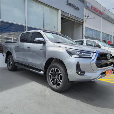 TOYOTA Hilux Caminhonete 2.8 16V SRX 4X4 TURBO DIESEL CABINE DUPLA AUTOM�TICO, Foto 1