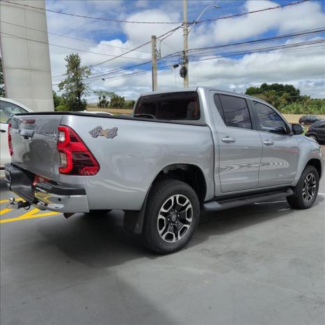 TOYOTA Hilux Caminhonete 2.8 16V SRX 4X4 TURBO DIESEL CABINE DUPLA AUTOM�TICO, Foto 4