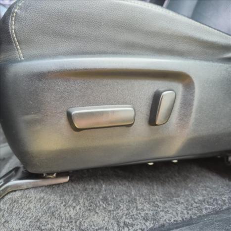 TOYOTA Hilux Caminhonete 2.8 16V SRX 4X4 TURBO DIESEL CABINE DUPLA AUTOM�TICO, Foto 15