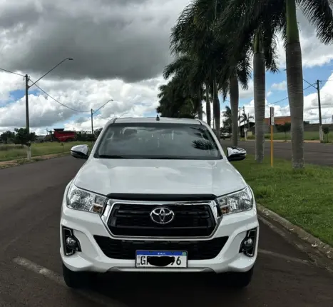 TOYOTA Hilux Caminhonete 2.7 16V 4P SRV FLEX CABINE DUPLA AUTOM�TICO, Foto 5