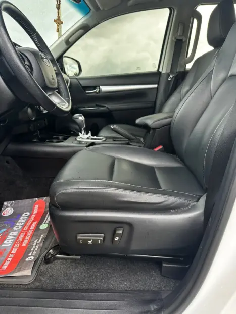 TOYOTA Hilux Caminhonete 2.7 16V 4P SRV FLEX CABINE DUPLA AUTOM�TICO, Foto 8