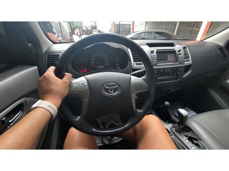 TOYOTA Hilux Caminhonete 3.0 16V 4P 4X4 SRV TURBO DIESEL CABINE DUPLA AUTOM�TICO, Foto 16