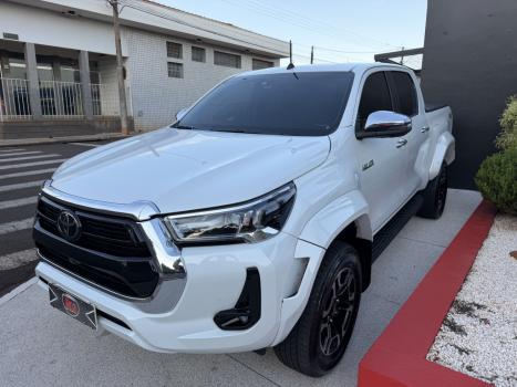 TOYOTA Hilux Caminhonete 2.8 16V SRX PLUS 4X4 TURBO DIESEL CABINE DUPLA AUTOM�TICO, Foto 3