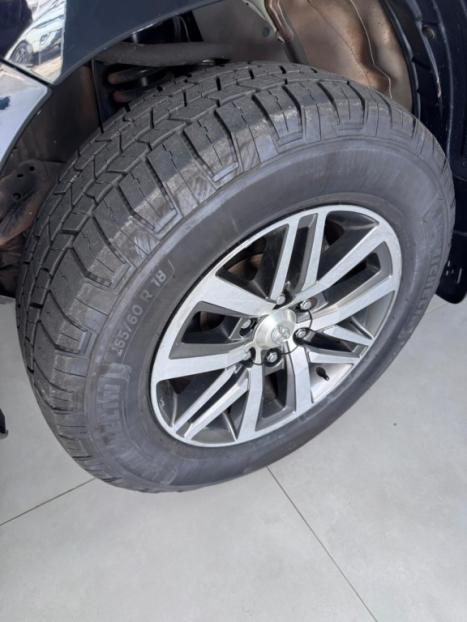 TOYOTA Hilux Caminhonete 2.8 16V SRX 4X4 TURBO DIESEL CABINE DUPLA AUTOM�TICO, Foto 18