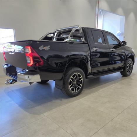 TOYOTA Hilux Caminhonete 2.8 16V SRX 4X4 TURBO DIESEL CABINE DUPLA AUTOM�TICO, Foto 4