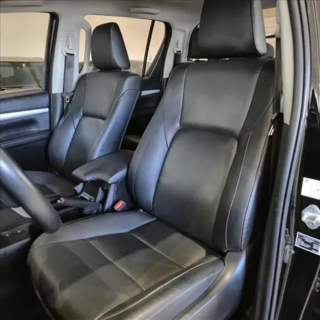 TOYOTA Hilux Caminhonete 2.8 16V SRX 4X4 TURBO DIESEL CABINE DUPLA AUTOM�TICO, Foto 11