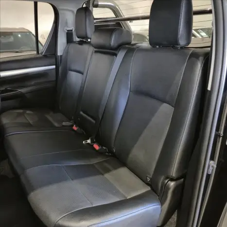 TOYOTA Hilux Caminhonete 2.8 16V SRX 4X4 TURBO DIESEL CABINE DUPLA AUTOM�TICO, Foto 13