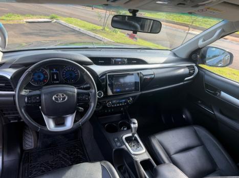 TOYOTA Hilux Caminhonete 2.8 16V 4P SRX DIESEL CABINE DUPLA, Foto 13