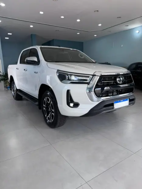 TOYOTA Hilux Caminhonete 2.8 16V SRX 4X4 TURBO DIESEL CABINE DUPLA AUTOM�TICO, Foto 5