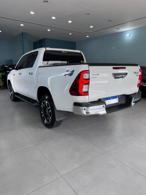 TOYOTA Hilux Caminhonete 2.8 16V SRX 4X4 TURBO DIESEL CABINE DUPLA AUTOM�TICO, Foto 9