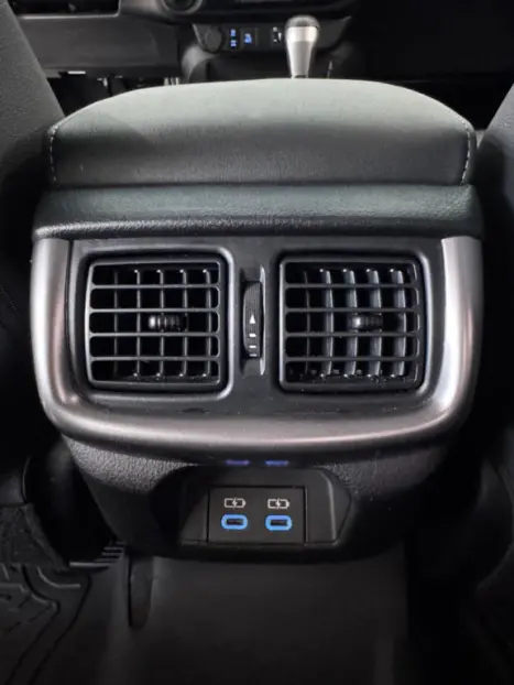 TOYOTA Hilux Caminhonete 2.8 16V SRX 4X4 TURBO DIESEL CABINE DUPLA AUTOM�TICO, Foto 17