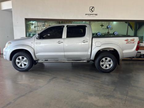 TOYOTA Hilux Caminhonete 3.0 4X4 DIESEL CABINE SIMPLES, Foto 2