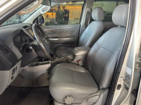 TOYOTA Hilux Caminhonete 3.0 4X4 DIESEL CABINE SIMPLES, Foto 5