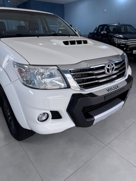 TOYOTA Hilux Caminhonete 3.0 4P 4X4 SRV TURBO DIESEL CABINE DUPLA LIMITED EDITION AUTOM�TICO, Foto 6