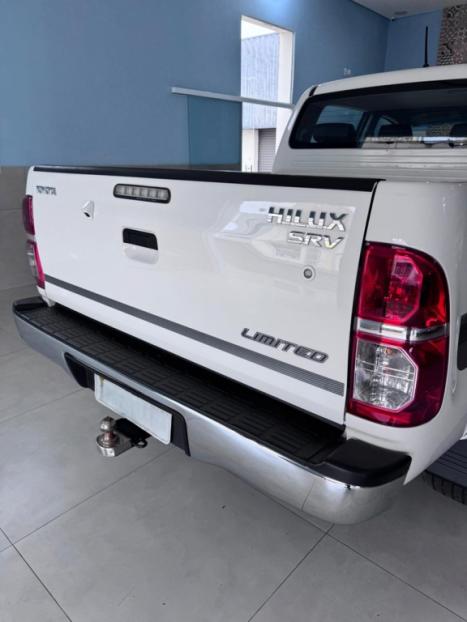 TOYOTA Hilux Caminhonete 3.0 4P 4X4 SRV TURBO DIESEL CABINE DUPLA LIMITED EDITION AUTOM�TICO, Foto 11