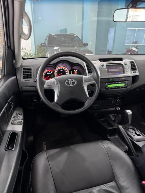 TOYOTA Hilux Caminhonete 3.0 4P 4X4 SRV TURBO DIESEL CABINE DUPLA LIMITED EDITION AUTOM�TICO, Foto 13