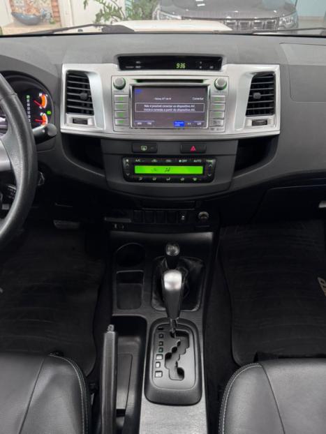 TOYOTA Hilux Caminhonete 3.0 4P 4X4 SRV TURBO DIESEL CABINE DUPLA LIMITED EDITION AUTOM�TICO, Foto 15