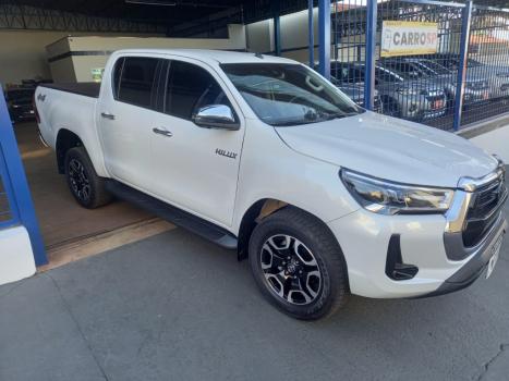 TOYOTA Hilux Caminhonete 2.8 16V SRX 4X4 TURBO DIESEL CABINE DUPLA AUTOM�TICO, Foto 1
