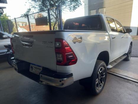 TOYOTA Hilux Caminhonete 2.8 16V SRX 4X4 TURBO DIESEL CABINE DUPLA AUTOM�TICO, Foto 6