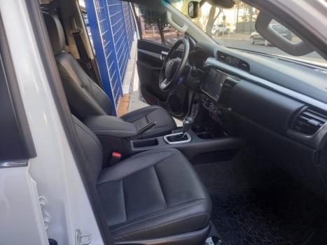 TOYOTA Hilux Caminhonete 2.8 16V SRX 4X4 TURBO DIESEL CABINE DUPLA AUTOM�TICO, Foto 9