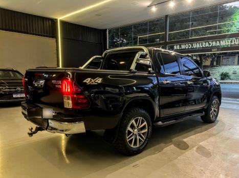 TOYOTA Hilux Caminhonete 2.8 16V SRX 4X4 DIESEL CABINE DUPLA AUTOM�TICO, Foto 8