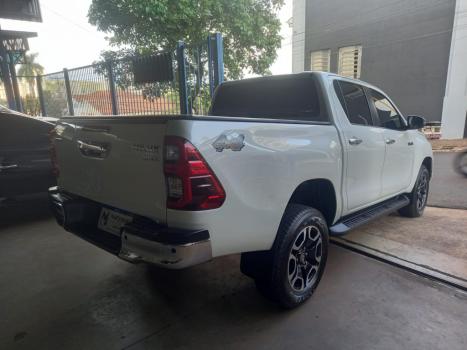 TOYOTA Hilux Caminhonete 2.8 16V SRX 4X4 TURBO DIESEL CABINE DUPLA AUTOM�TICO, Foto 6