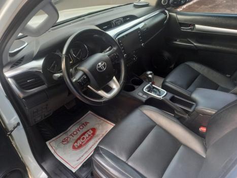 TOYOTA Hilux Caminhonete 2.8 16V SRX 4X4 TURBO DIESEL CABINE DUPLA AUTOM�TICO, Foto 8