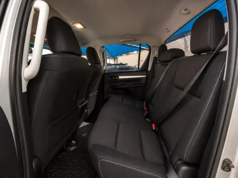 TOYOTA Hilux Caminhonete 2.7 16V 4P SR FLEX CABINE DUPLA AUTOM�TICO, Foto 10