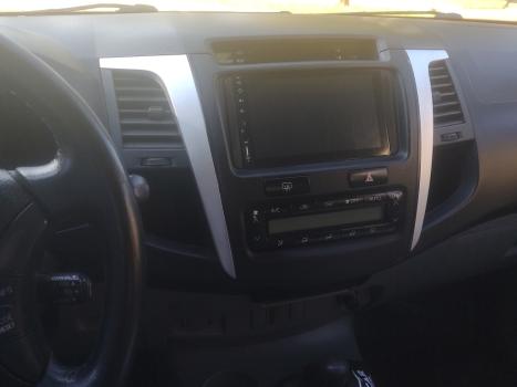 TOYOTA Hilux Caminhonete 3.0 16V 4P 4X4 SRV TURBO DIESEL CABINE DUPLA AUTOM�TICO, Foto 1