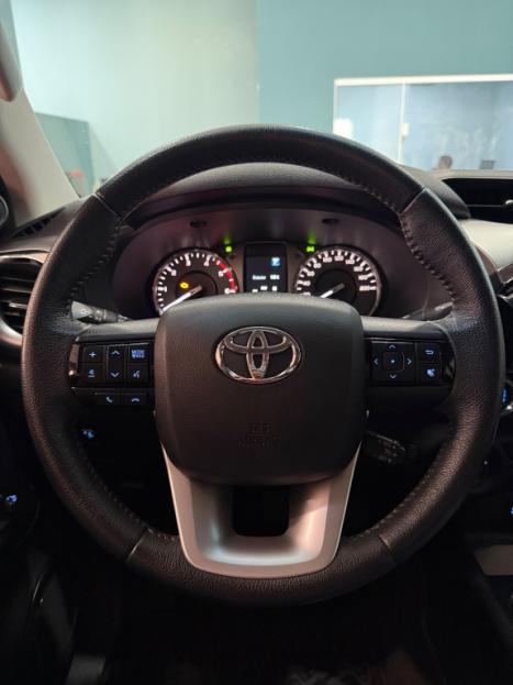 TOYOTA Hilux Caminhonete 2.8 16V SRV 4X4 DIESEL CABINE DUPLA AUTOM�TICO, Foto 13