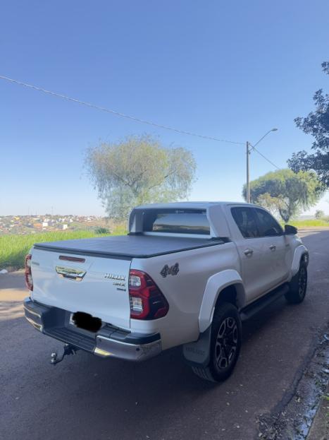 TOYOTA Hilux Caminhonete 2.8 16V SRX PLUS 4X4 TURBO DIESEL CABINE DUPLA AUTOM�TICO, Foto 3
