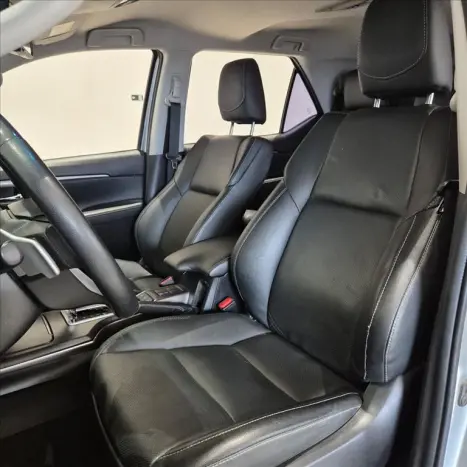 TOYOTA Hilux Caminhonete 2.8 16V SRX 4X4 TURBO DIESEL CABINE DUPLA AUTOM�TICO, Foto 16