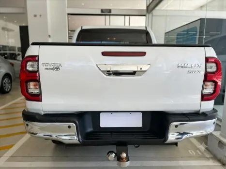 TOYOTA Hilux Caminhonete 2.8 16V SRX 4X4 TURBO DIESEL CABINE DUPLA AUTOM�TICO, Foto 4