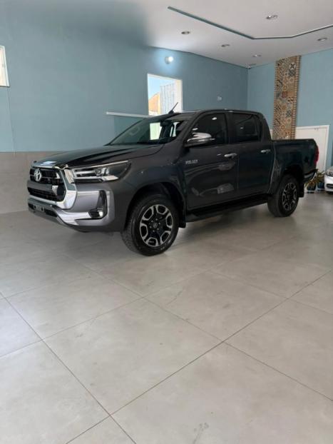 TOYOTA Hilux Caminhonete 2.8 16V SRV 4X4 DIESEL CABINE DUPLA AUTOM�TICO, Foto 4