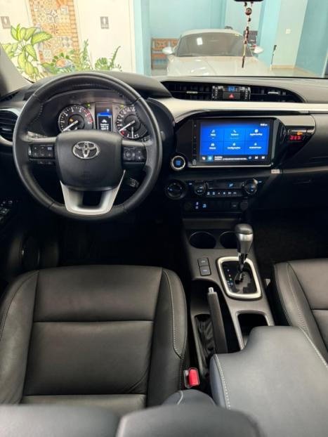 TOYOTA Hilux Caminhonete 2.8 16V SRV 4X4 DIESEL CABINE DUPLA AUTOM�TICO, Foto 12