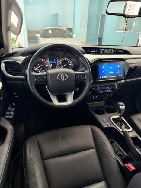 TOYOTA Hilux Caminhonete 2.8 16V SRV 4X4 DIESEL CABINE DUPLA AUTOM�TICO, Foto 13