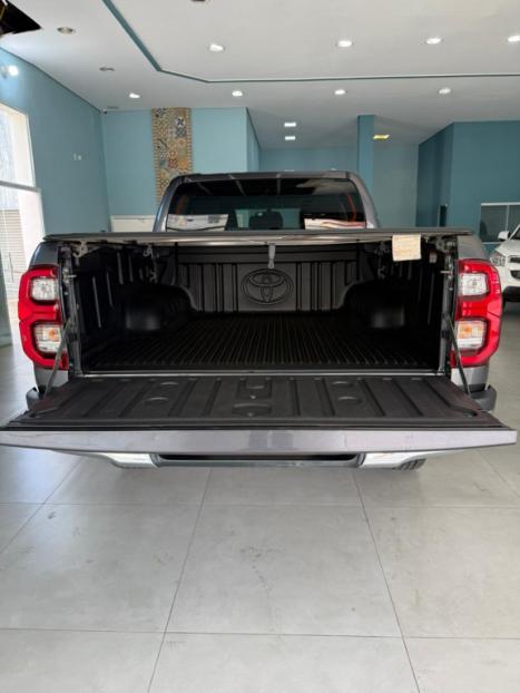 TOYOTA Hilux Caminhonete 2.8 16V SRV 4X4 DIESEL CABINE DUPLA AUTOM�TICO, Foto 19