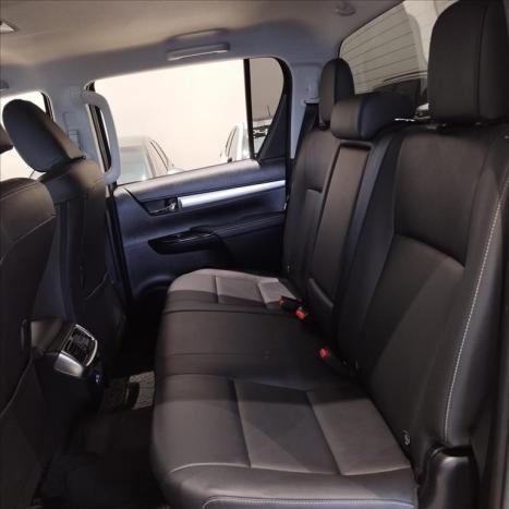 TOYOTA Hilux Caminhonete 2.8 16V SRV 4X4 DIESEL CABINE DUPLA AUTOMÁTICO, Foto 15