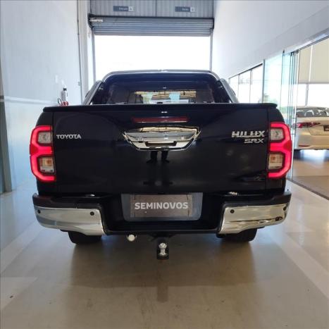 TOYOTA Hilux Caminhonete 2.8 16V SRX 4X4 TURBO DIESEL CABINE DUPLA AUTOMÁTICO, Foto 5