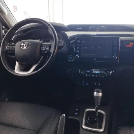 TOYOTA Hilux Caminhonete 2.8 16V SRX 4X4 TURBO DIESEL CABINE DUPLA AUTOMÁTICO, Foto 14