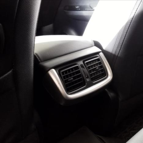 TOYOTA Hilux Caminhonete 2.8 16V SRX PLUS 4X4 TURBO DIESEL CABINE DUPLA AUTOMÁTICO, Foto 21