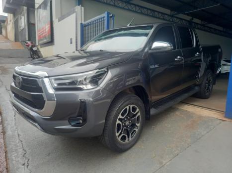 TOYOTA Hilux Caminhonete 2.8 16V SRX 4X4 DIESEL CABINE DUPLA AUTOMÁTICO, Foto 3