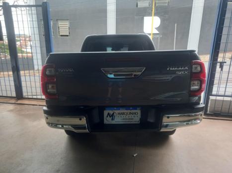 TOYOTA Hilux Caminhonete 2.8 16V SRX 4X4 DIESEL CABINE DUPLA AUTOMÁTICO, Foto 4