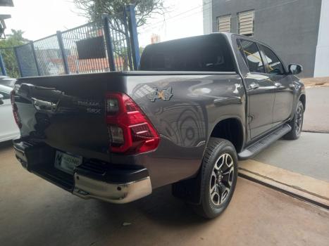 TOYOTA Hilux Caminhonete 2.8 16V SRX 4X4 DIESEL CABINE DUPLA AUTOMÁTICO, Foto 5