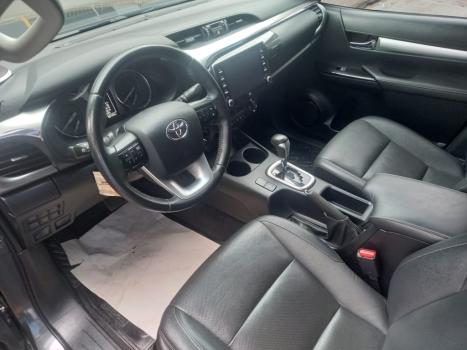 TOYOTA Hilux Caminhonete 2.8 16V SRX 4X4 DIESEL CABINE DUPLA AUTOMÁTICO, Foto 8