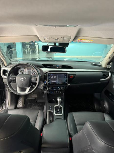 TOYOTA Hilux Caminhonete 2.8 16V SRX 4X4 TURBO DIESEL CABINE DUPLA AUTOMÁTICO, Foto 11