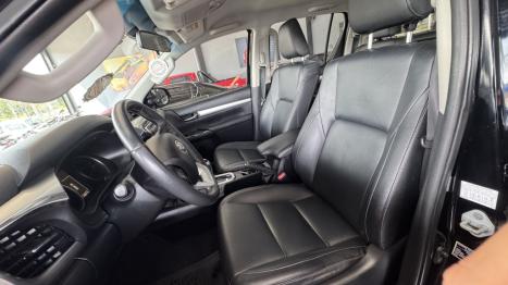 TOYOTA Hilux Caminhonete 2.8 16V SRV 4X4 DIESEL CABINE DUPLA AUTOMÁTICO, Foto 5