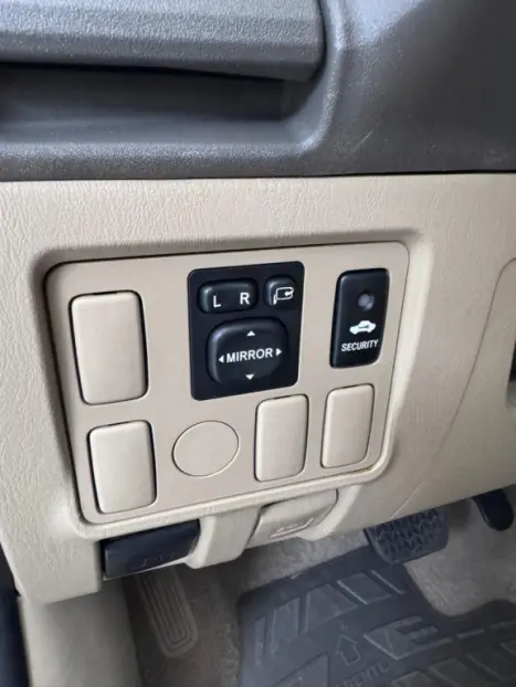 TOYOTA Hilux SW4 2.7 16V 4P SR FLEX AUTOMTICO, Foto 12