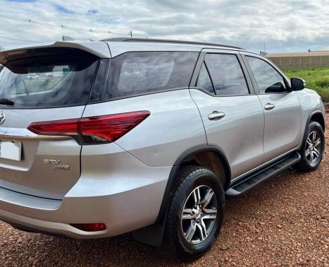 TOYOTA Hilux SW4 2.7 16V 4P FLEX SRV 7 LUGARES AUTOM�TICO, Foto 5